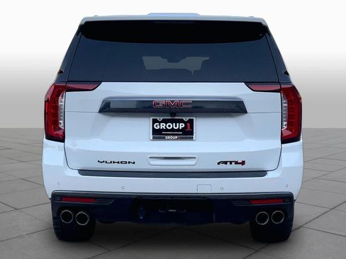 Used 2024 GMC Yukon XL AT4 w/ AT4 Premium Plus Package AWD/4WD image 9