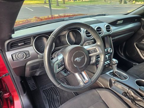 Used 2019 Ford Mustang Coupe w/ Equipment Group 101A RWD image 22
