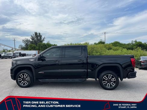 Used 2023 GMC Sierra 1500 AT4 w/ AT4 Premium Package AWD/4WD image 4