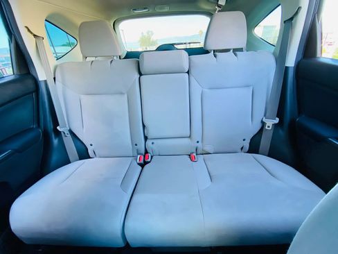 Used 2016 Honda CR-V LX image 25