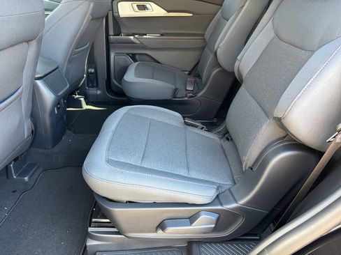 New 2026 Ford Explorer Active image 17