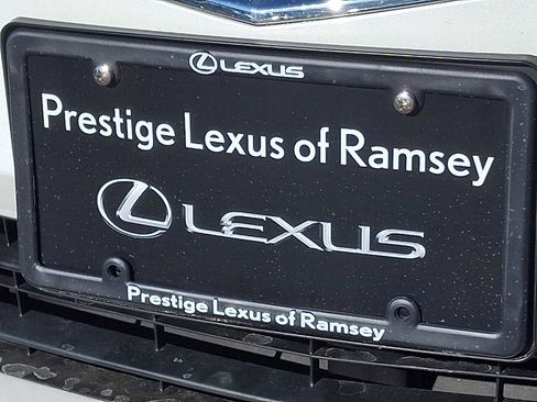 Used 2021 Toyota Camry LE image 30