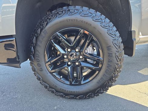 Used 2025 Chevrolet Silverado 1500 Custom Trail Boss image 25