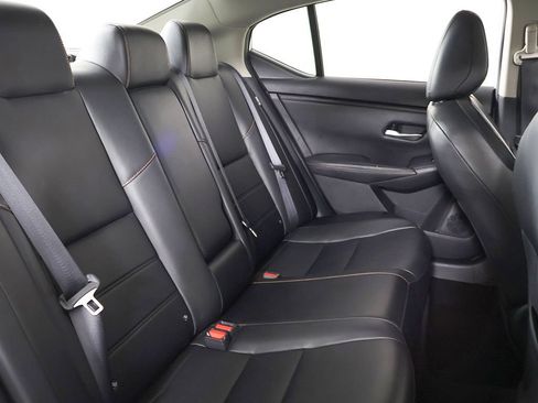 Used 2023 Nissan Sentra SR w/ SR Premium Package FWD image 34