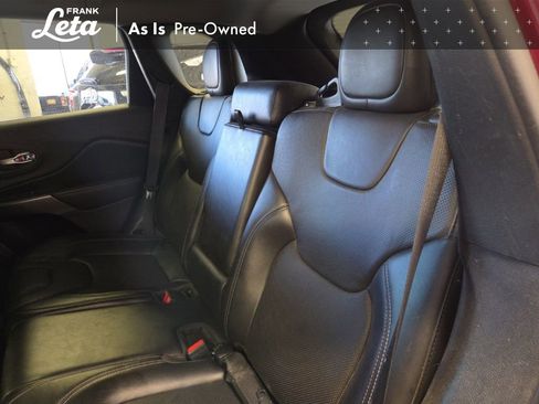 Used 2020 Jeep Cherokee Limited image 17