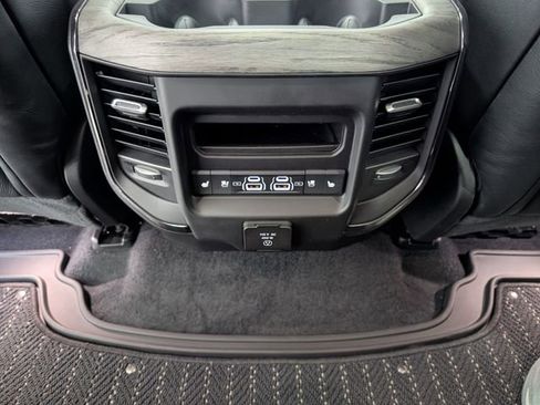 Used 2026 RAM 1500 Limited AWD/4WD image 12