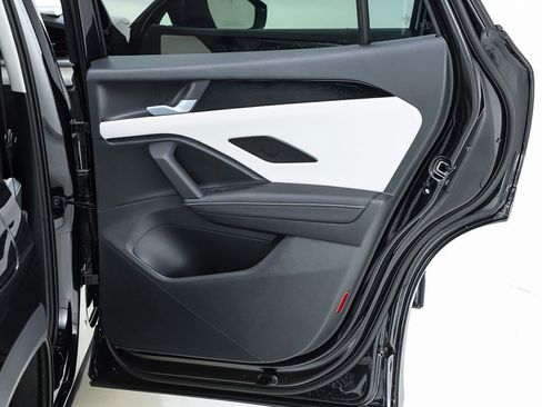 New 2026 Volkswagen Tiguan SE image 31