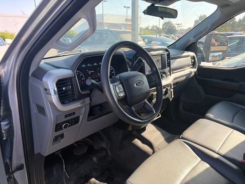 Used 2021 Ford F150 XL w/ Trailer Tow Package RWD image 9