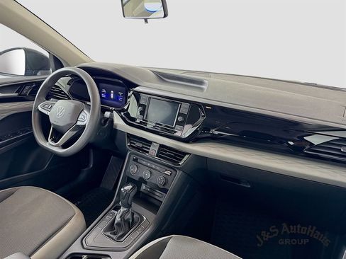 Used 2022 Volkswagen Taos S image 27