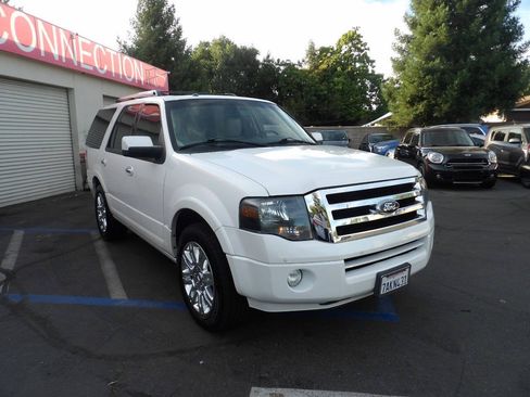 Used 2012 Ford Expedition Limited RWD image 2