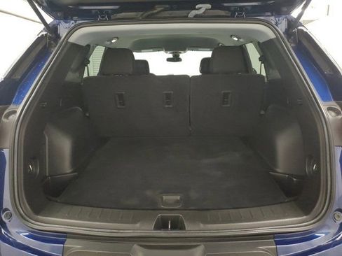 Used 2022 Chevrolet Blazer LT FWD image 9