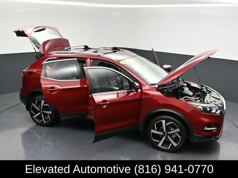 Used 2021 Nissan Rogue Sport SL FWD image 31