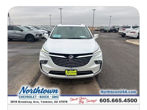 Used 2023 Buick Enclave Essence w/ Experience Buick Package image 30