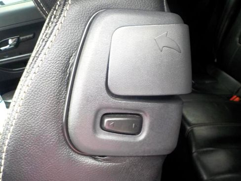 Used 2012 Land Rover Range Rover Evoque Dynamic w/ Dynamic Premium Pkg image 29