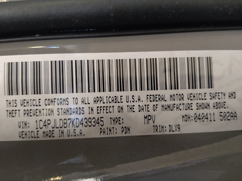 Used 2019 Jeep Cherokee Limited FWD image 33