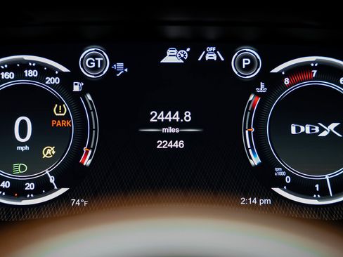 Used 2023 Aston Martin DBX AWD/4WD image 46