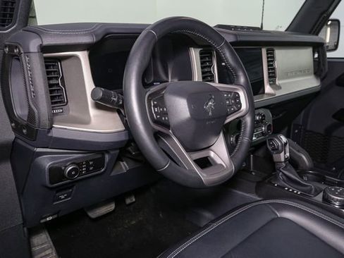 Used 2025 Ford Bronco Outer Banks w/ Sasquatch Package image 18