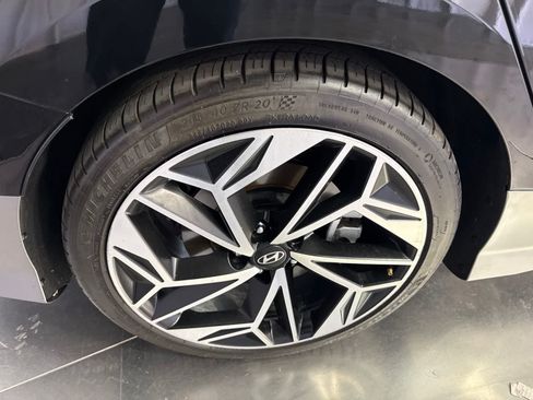 Used 2024 Hyundai Ioniq 6 SEL RWD image 14