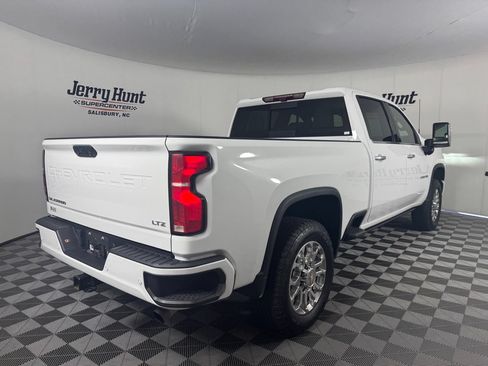Used 2024 Chevrolet Silverado 2500 LTZ w/ LTZ Plus Package AWD/4WD image 7