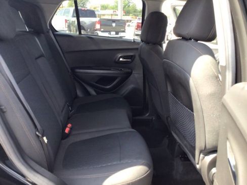 Used 2021 Chevrolet Trax LS w/ Tint and Cruise Package image 13