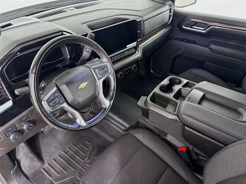 Used 2023 Chevrolet Silverado 1500 LT image 11