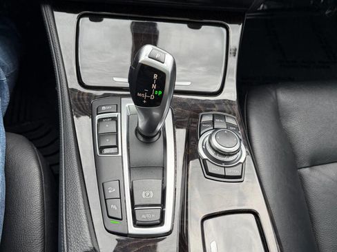 Used 2012 BMW 528i xDrive Sedan image 25