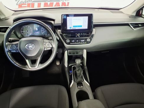 Used 2023 Toyota Corolla Cross LE FWD image 11