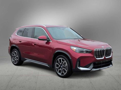 New 2026 BMW X1 xDrive28i w/ Convenience Package AWD/4WD image 2