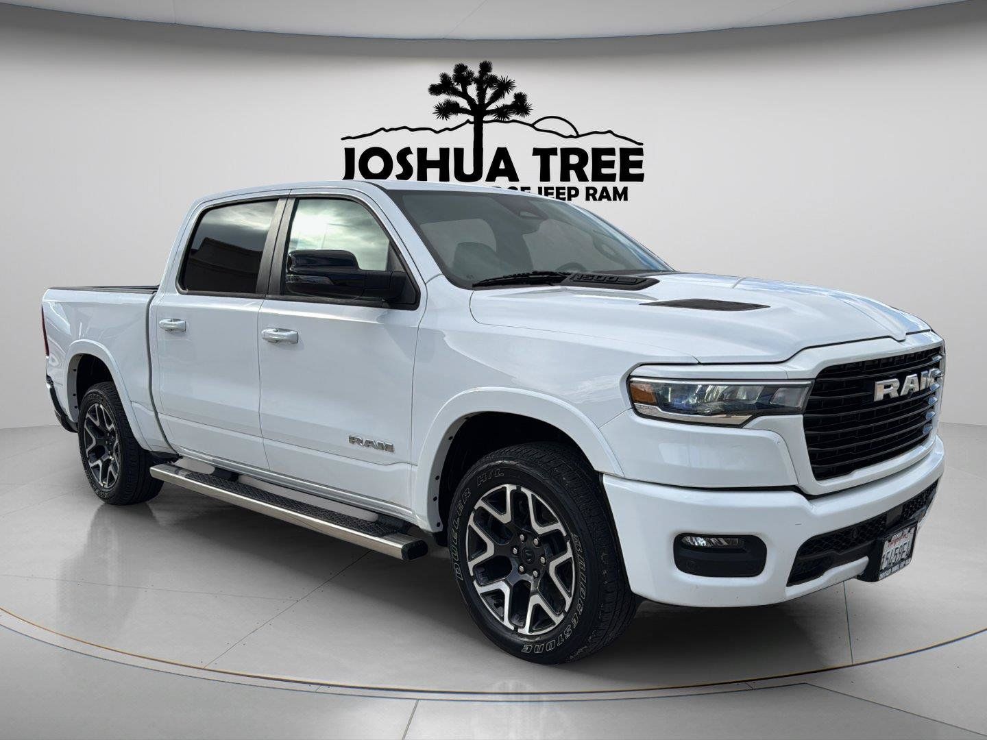 Used 2025 RAM 1500 Laramie w/ Sport Appearance Package AWD/4WD image 1