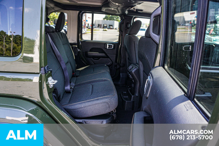 Used 2024 Jeep Wrangler Unlimited Sahara AWD/4WD image 21