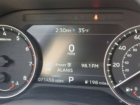 Used 2022 Mitsubishi Outlander ES image 21