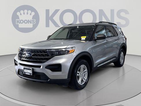 Used 2023 Ford Explorer XLT w/ Class IV Trailer Tow Package AWD/4WD image 5