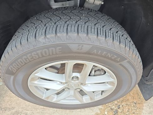 Certified 2022 Jeep Grand Cherokee L Laredo w/ Luxury Tech Group I image 2