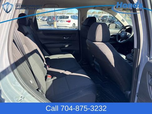 Used 2024 Honda CR-V LX image 10