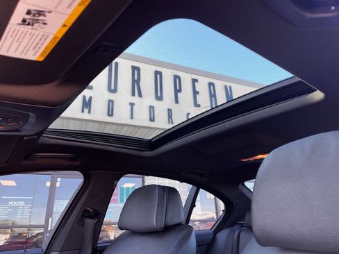 Used 2013 BMW 550i xDrive 550i xDrive AWD 4dr Sedan image 24