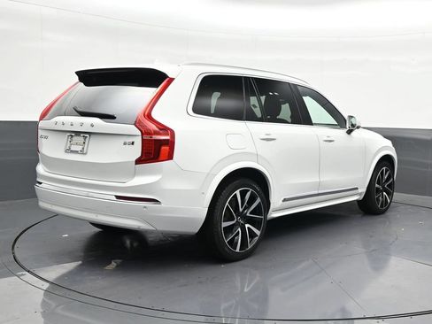 Used 2023 Volvo XC90 B5 Plus AWD/4WD image 6