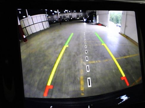 Used 2019 Jeep Grand Cherokee Laredo image 10