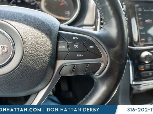 Used 2021 Jeep Grand Cherokee Overland AWD/4WD image 15