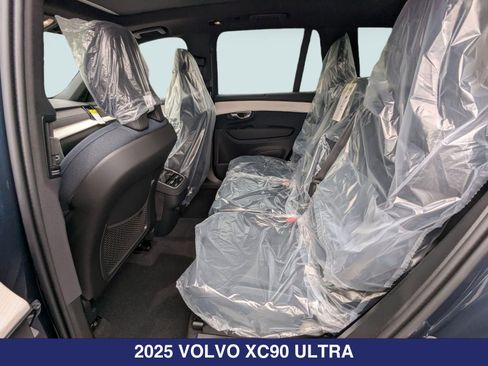 New 2025 Volvo XC90 B6 Ultra w/ Protection Package Premier AWD/4WD image 20