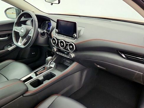 Used 2024 Nissan Sentra SR w/ SR Premium Package image 25