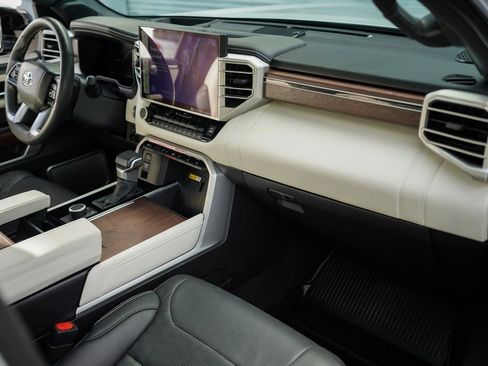 Used 2024 Toyota Sequoia Capstone image 21