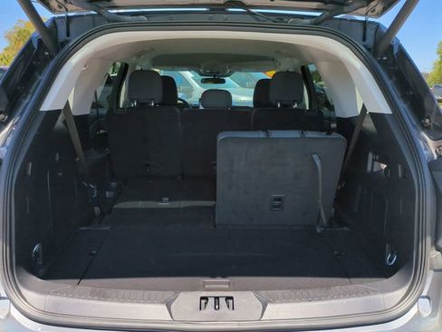 Used 2025 Ford Explorer Active RWD image 14