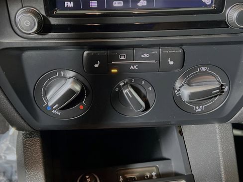 Used 2018 Volkswagen Jetta Wolfsburg Edition image 26