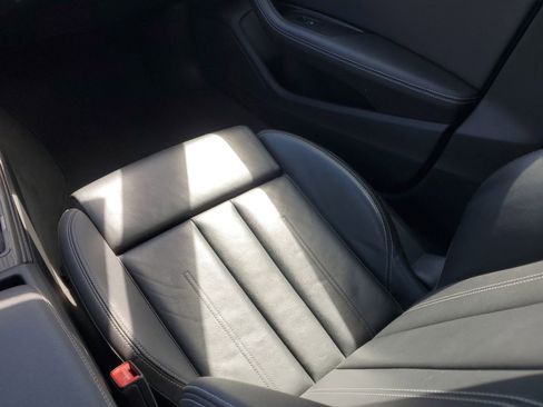 Used 2022 Audi A4 2.0T Premium Plus image 16