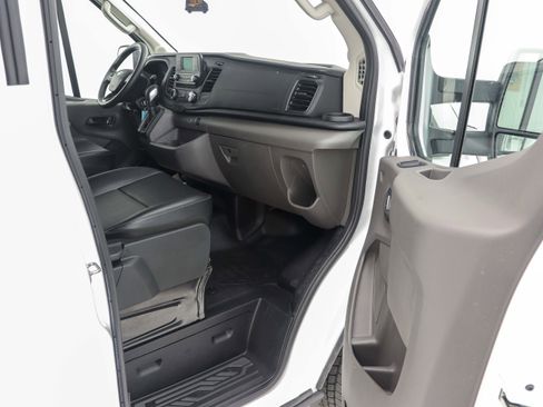 Used 2024 Ford Transit 250 148 High Roof image 17