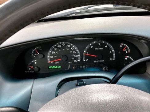 Used 2003 Ford F150 XLT AWD/4WD image 14