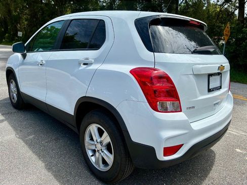Used 2022 Chevrolet Trax LS w/ Tint and Cruise Package FWD image 3