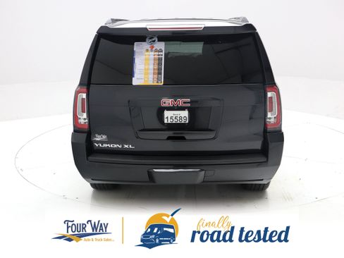 Used 2020 GMC Yukon XL SLE w/ SLE Value Package AWD/4WD image 5