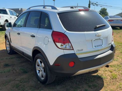 Used 2012 Chevrolet Captiva Sport LS FWD image 4