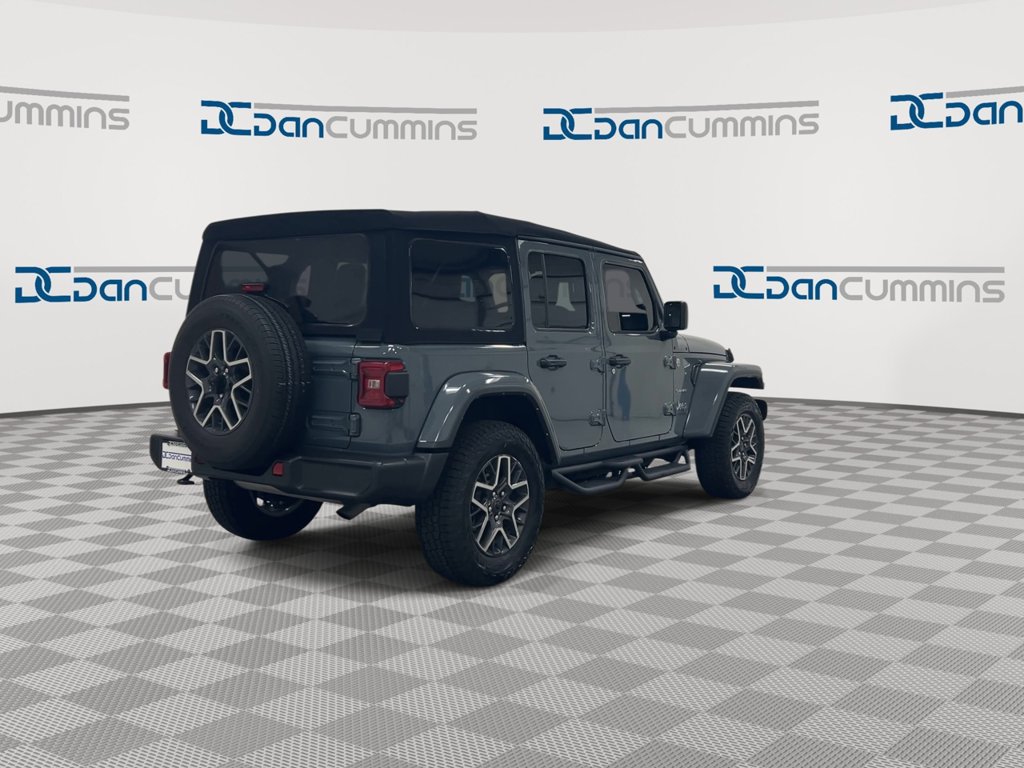 Used 2024 Jeep Wrangler Unlimited Sahara AWD/4WD image 8
